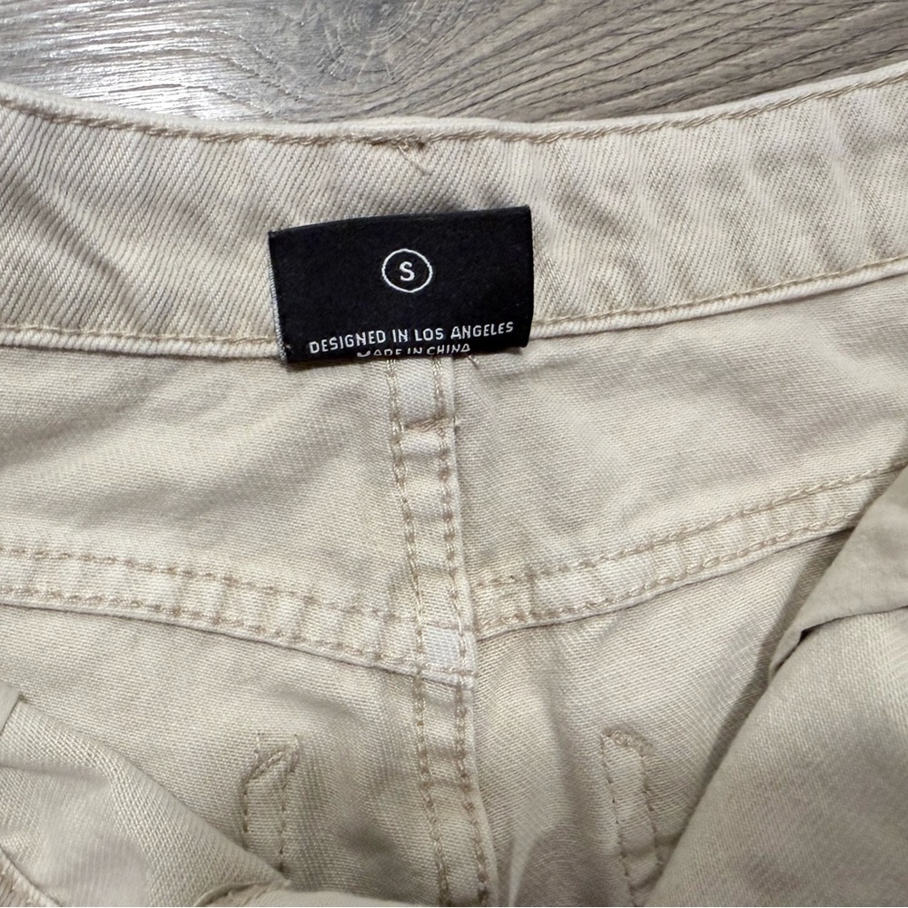 Frayed Off-white Jean Shorts - Picture 5 of 7
